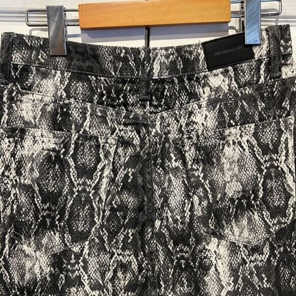 Zara denim snakeskin mini skirt Size Small - Picture 7 of 8